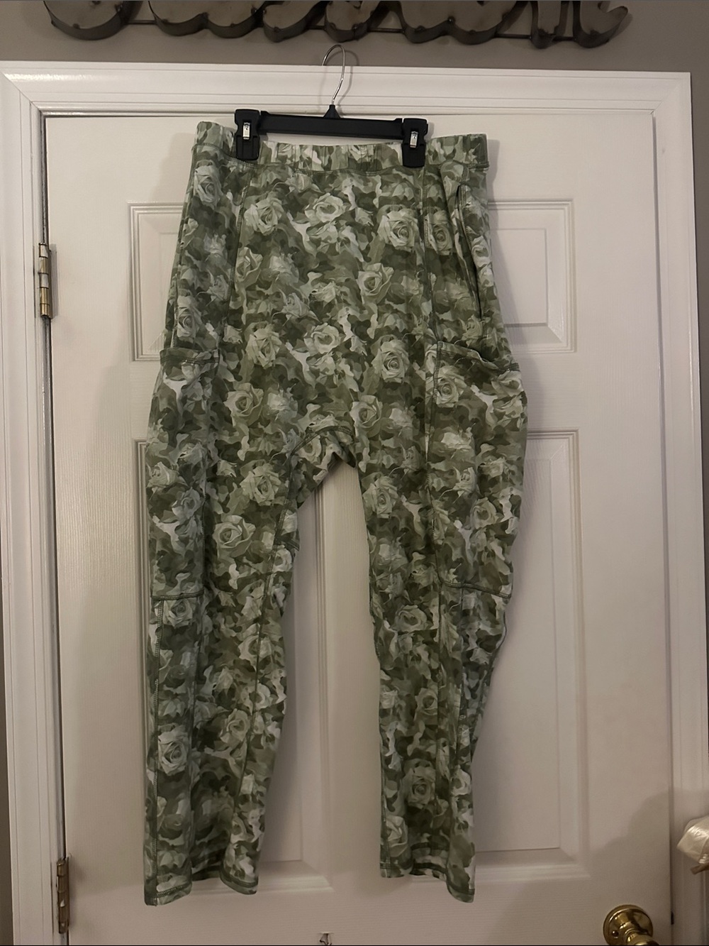 Hot Shot Harem Jogger Pants - Picture 4 of 6
